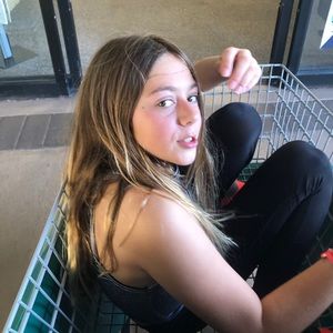 Meet your Posher, Michaela